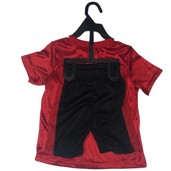 Batman Super Hero 2 Piece T-Shirt and Shorts Set 12m - Picture 2 of 4